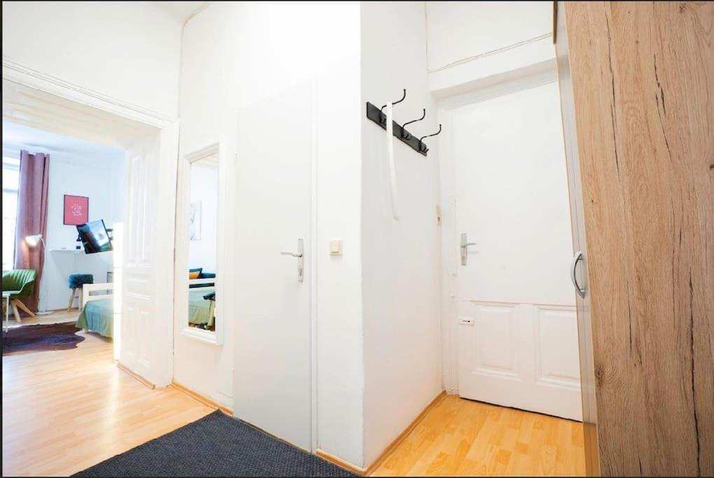 Cozy Flat - 10Min To City Center ! Vienna Exterior photo
