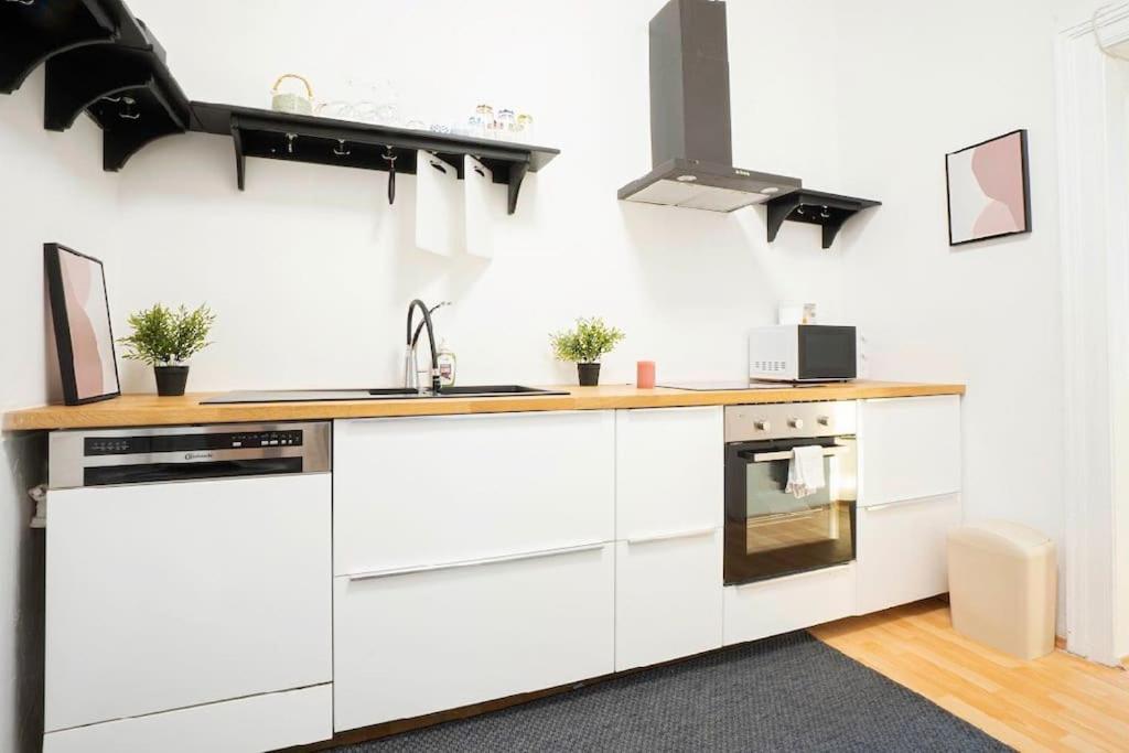 Cozy Flat - 10Min To City Center ! Vienna Exterior photo